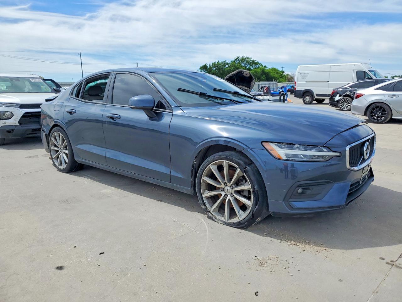 2021 Volvo S60 T5 Momentum Blue vin: 7JR102FK5MG096795
