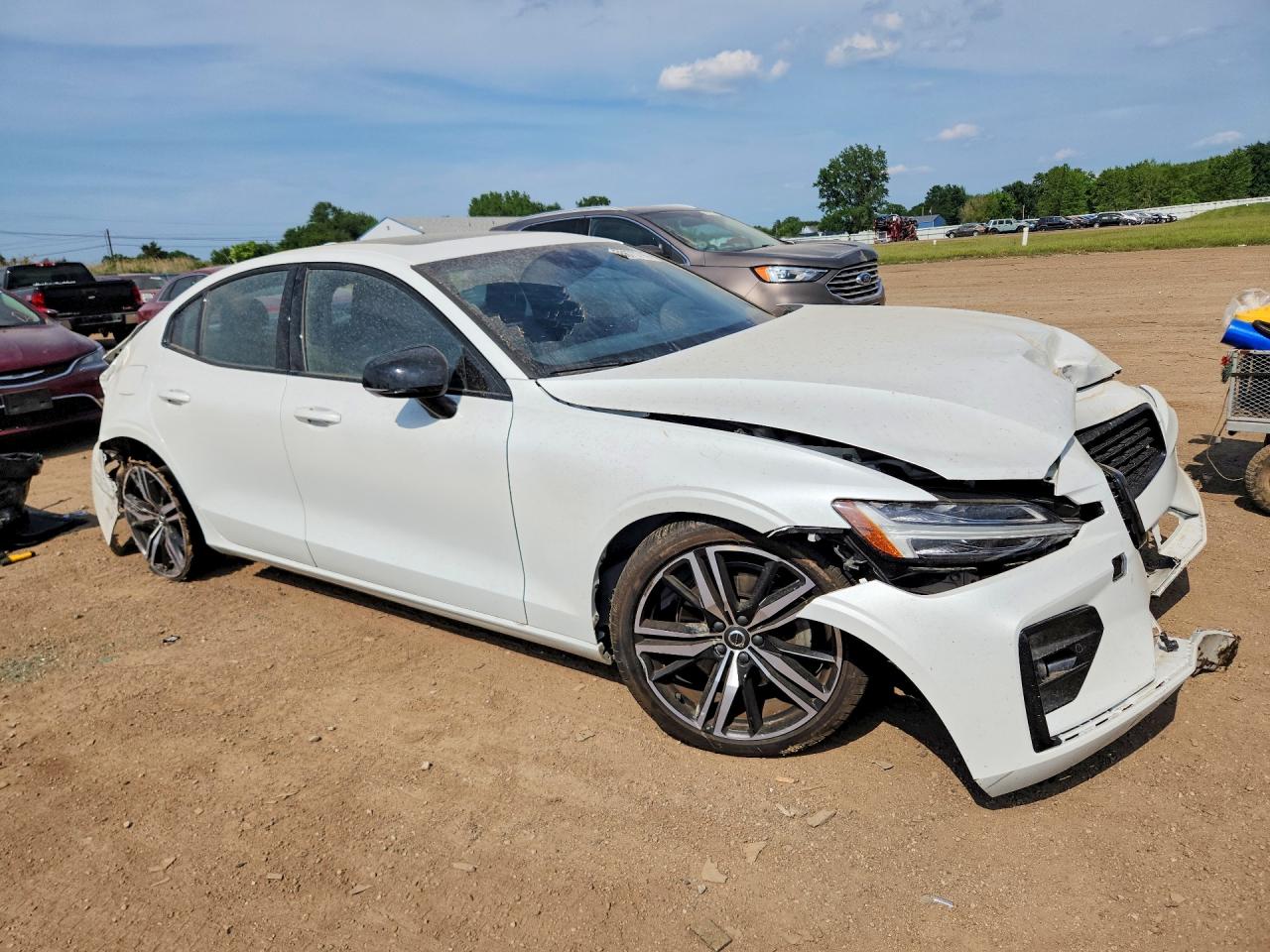 2021 Volvo S60 T5 R-design White vin: 7JR102TM1MG108558