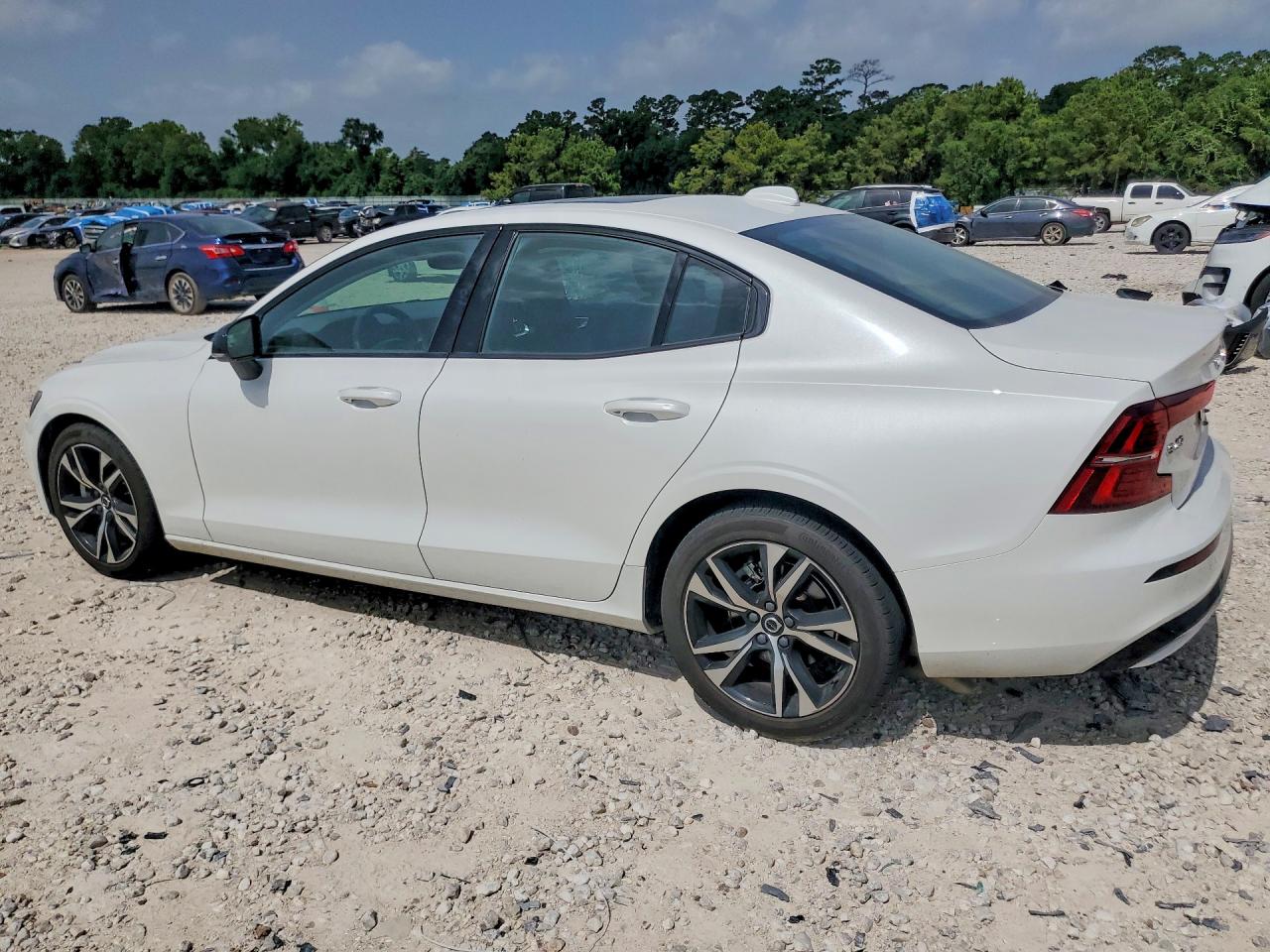 2024 Volvo S60 Core Белый vin: 7JRL12FK6RG324400