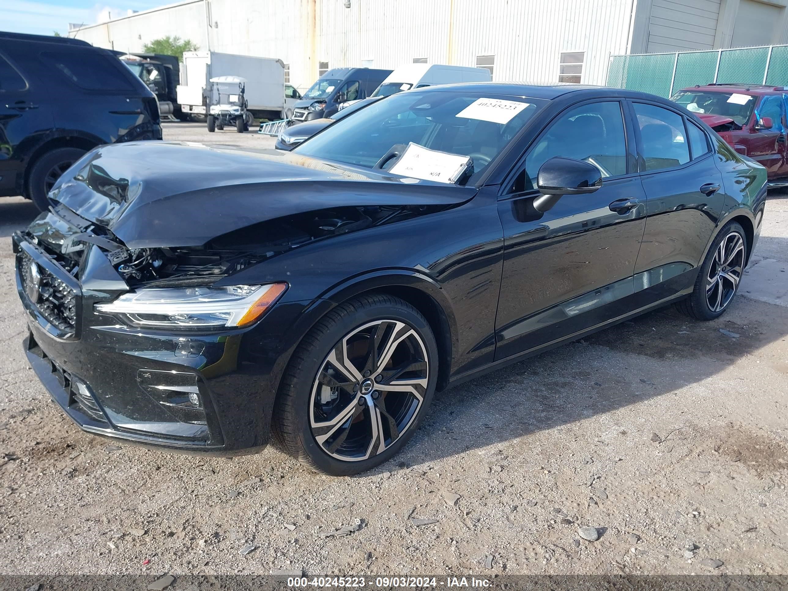2024 Volvo S60 B5 Core Dark Theme Черный vin: 7JRL12TK1RG310019