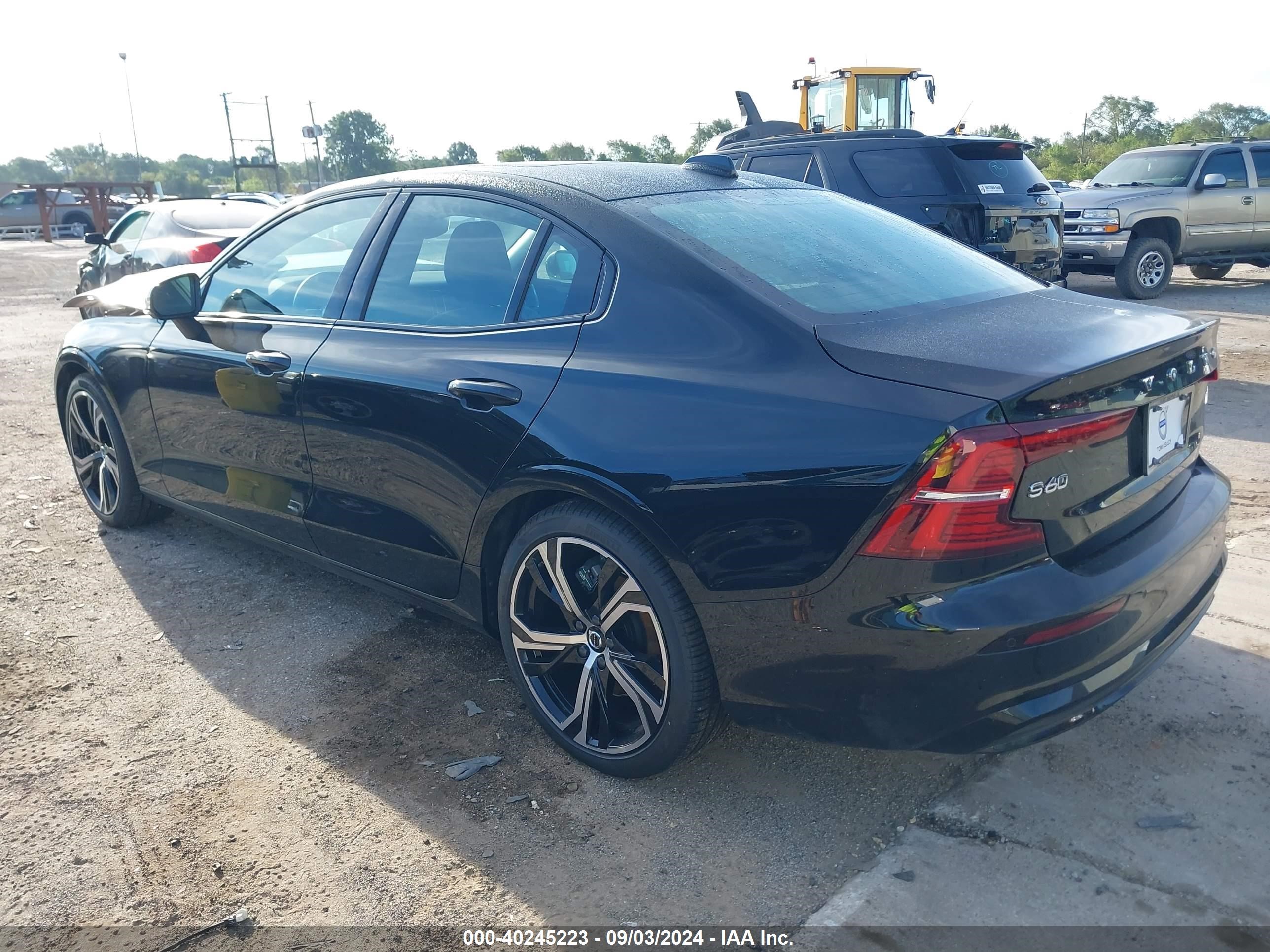 2024 Volvo S60 B5 Core Dark Theme Черный vin: 7JRL12TK1RG310019