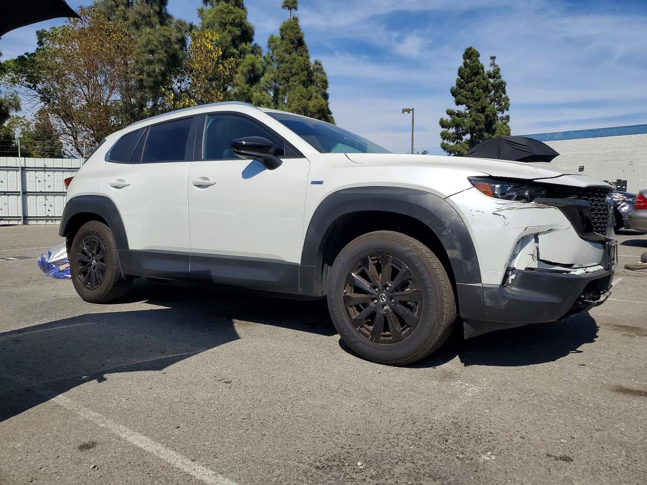 2025 Mazda Cx-50 Preferred Белый vin: 7MMVAABW8SN128132