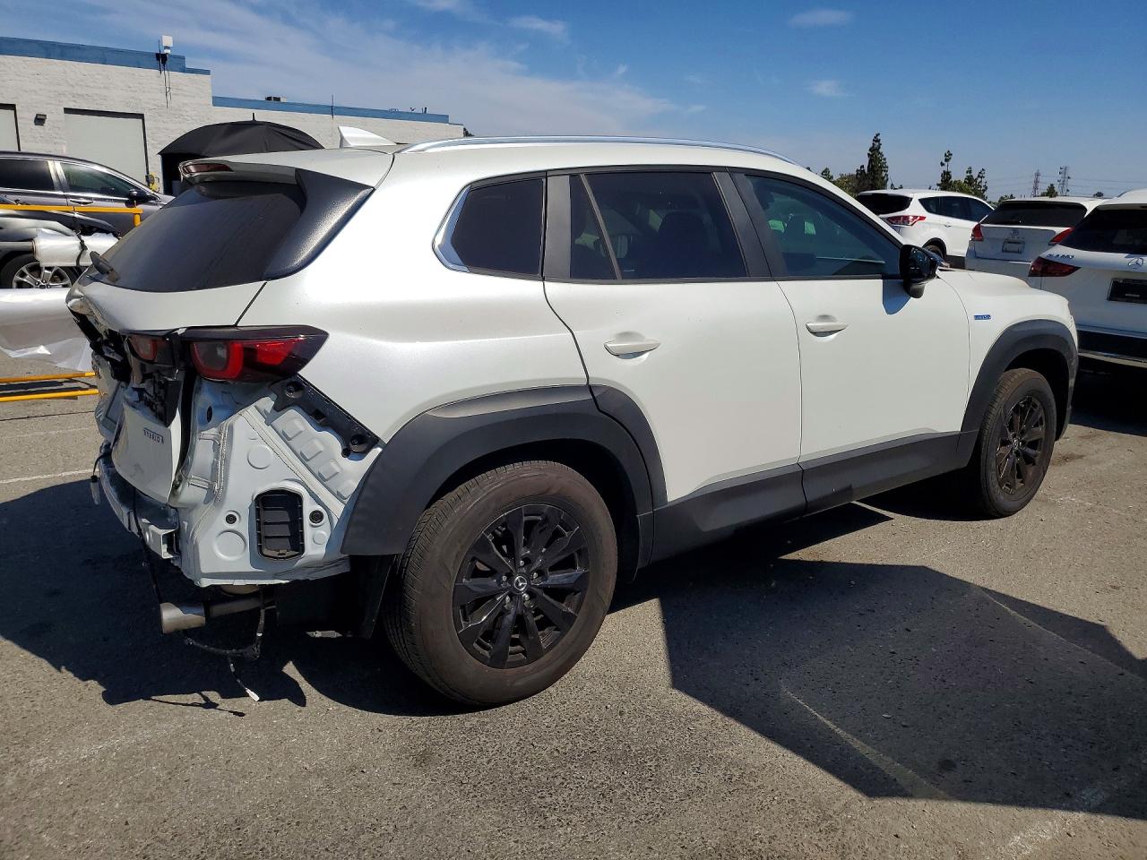 2025 Mazda Cx-50 Preferred Белый vin: 7MMVAABW8SN128132