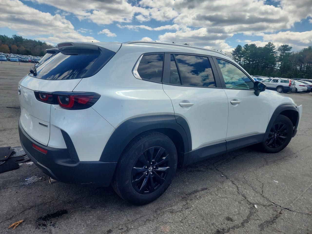2024 Mazda Cx-50 Preferred White vin: 7MMVABBMXRN193384