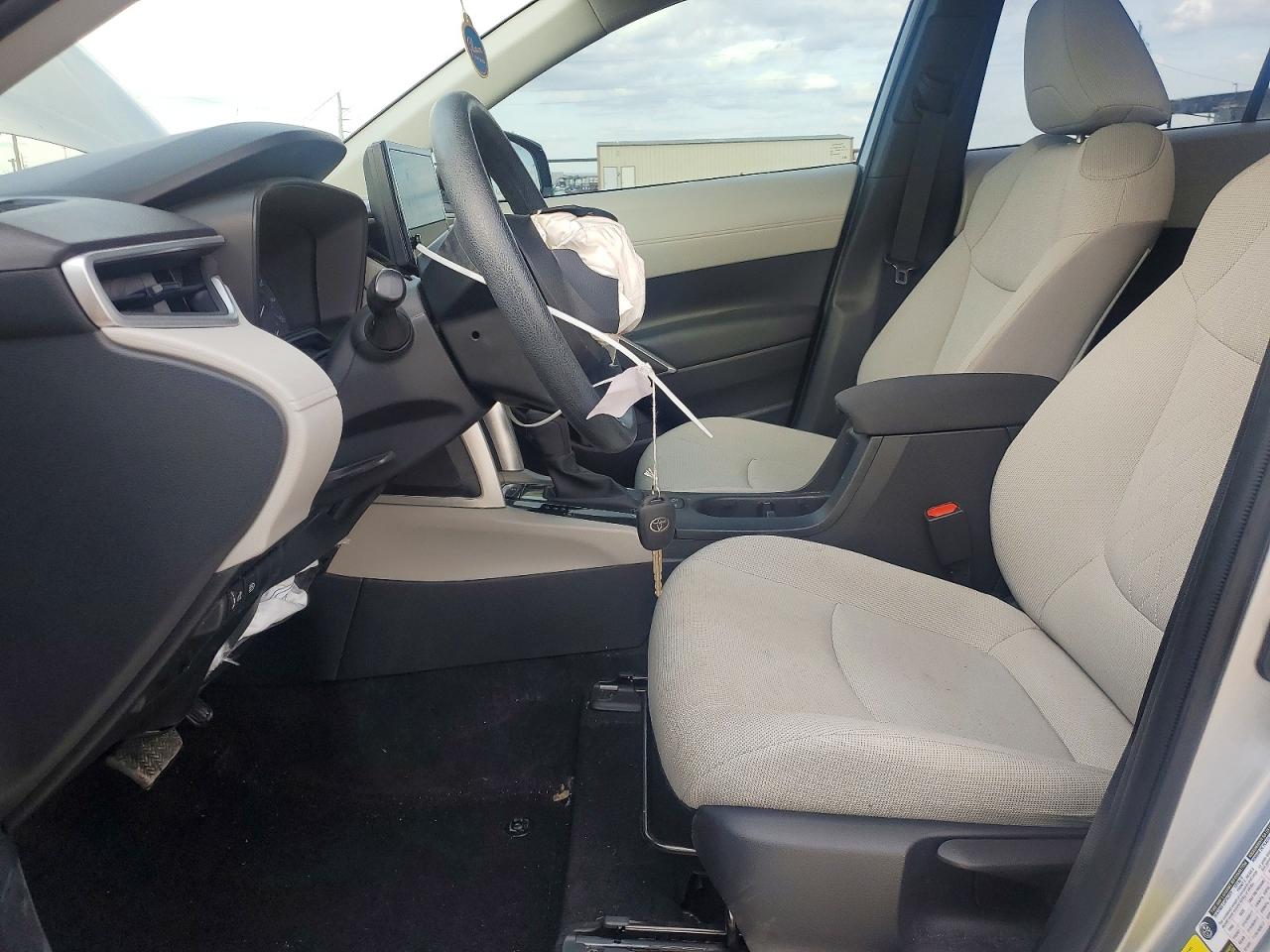 2023 Toyota Corolla Cross L Silver vin: 7MUAAAAG3PV050133