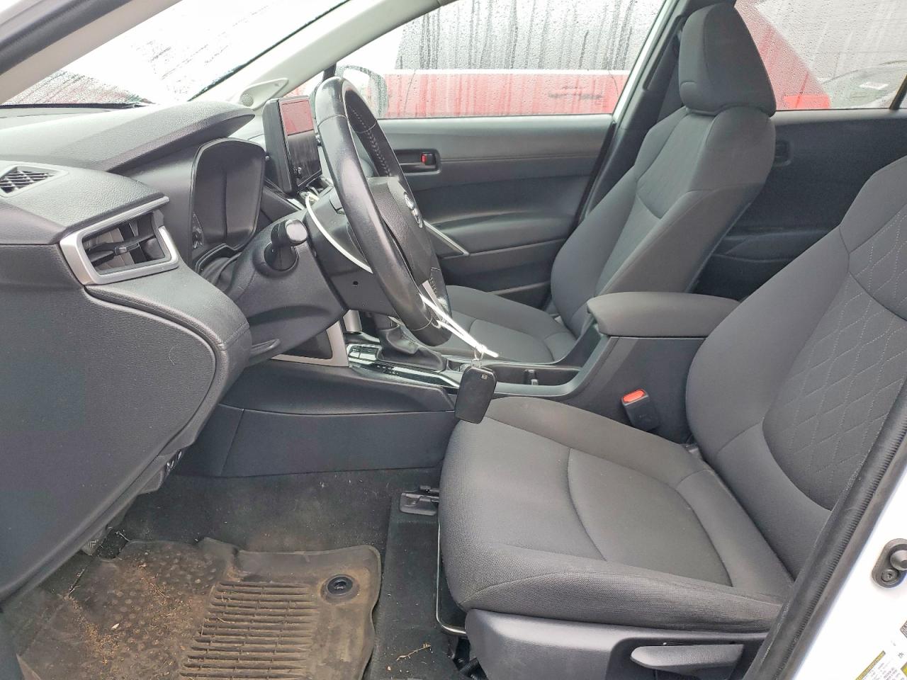 2023 Toyota Corolla Cross Le White vin: 7MUBAABG6PV047696