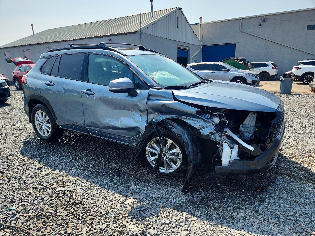 2024 Toyota Corolla Cross Le Blue vin: 7MUBAABG9RV113497