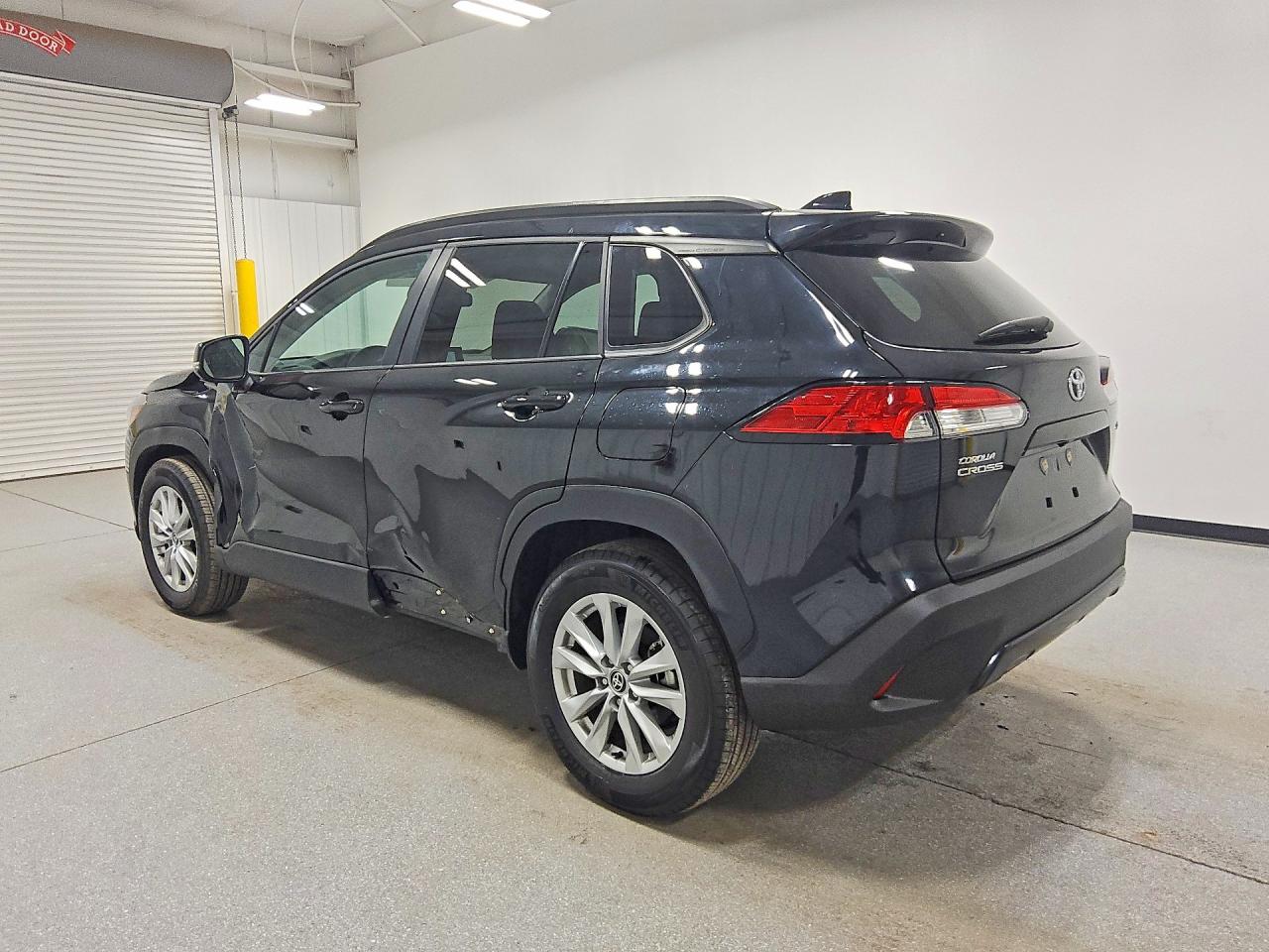 2025 Toyota Corolla Cross Le Black vin: 7MUCAAAG0SV143385