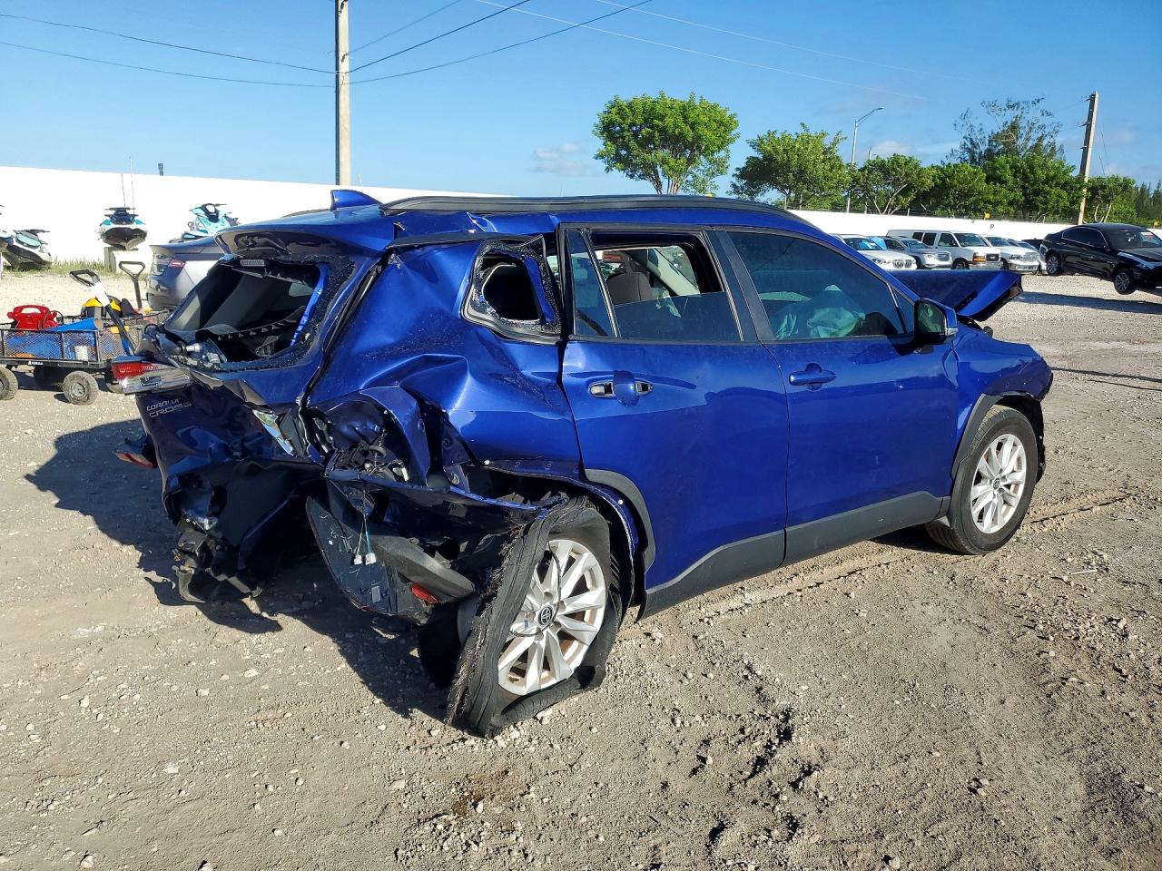 2023 Toyota Corolla Cross Le Blue vin: 7MUCAAAG3PV070505
