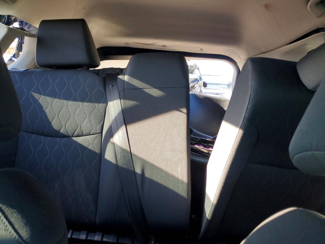 2023 Toyota Corolla Cross Le Blue vin: 7MUCAAAG3PV070505