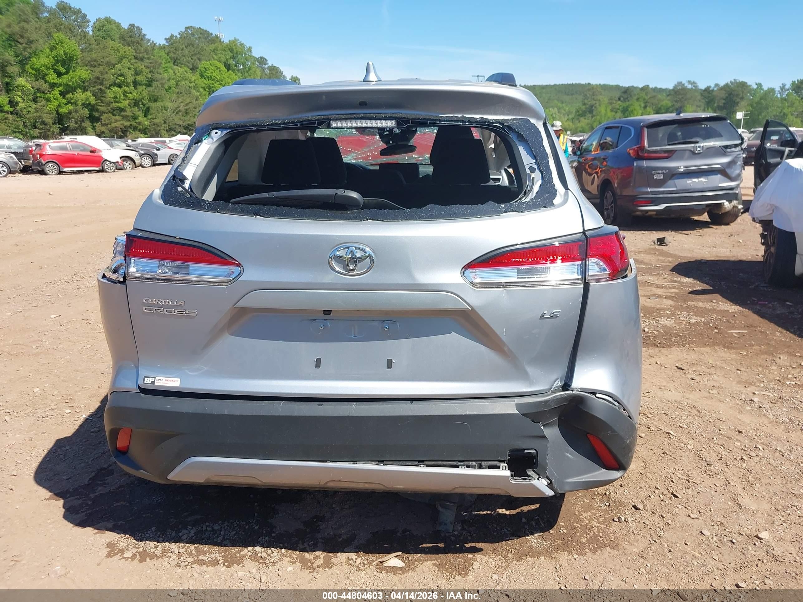 2024 Toyota Corolla Cross Le Silver vin: 7MUCAAAG9RV093127
