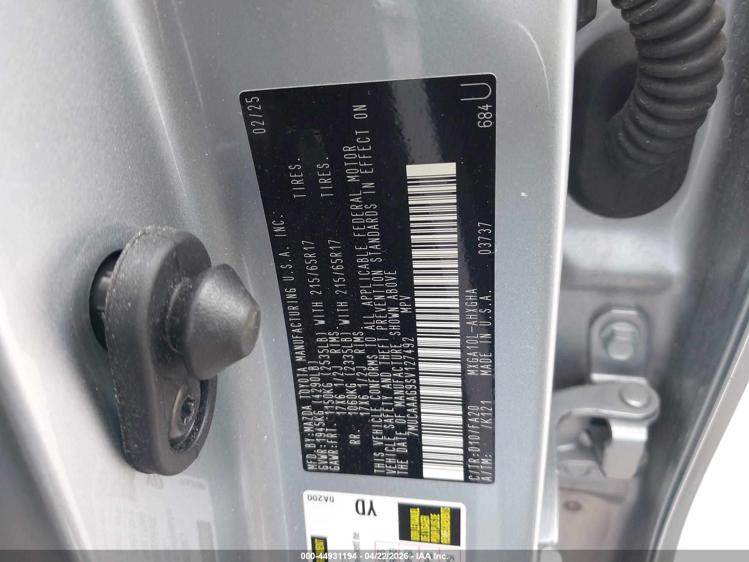 2025 Toyota Corolla Cross Le Silver vin: 7MUCAAAG9SV127492
