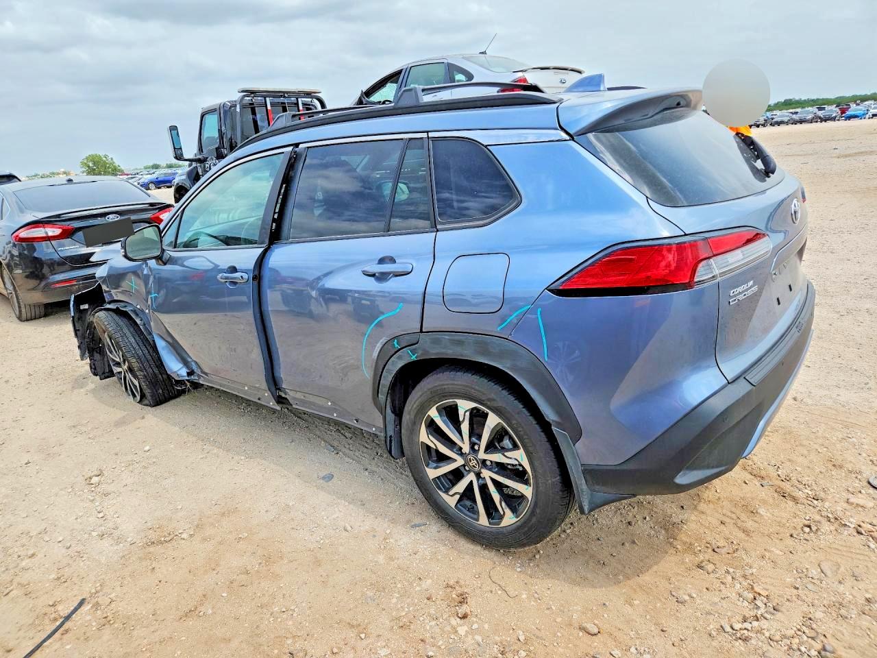 2024 Toyota Corolla Cross Xle Blue vin: 7MUDAAAG4RV089622
