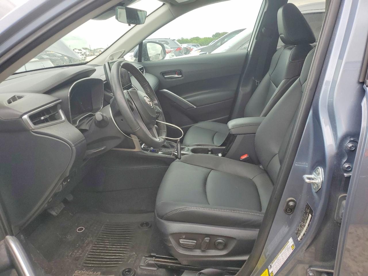 2024 Toyota Corolla Cross Xle Blue vin: 7MUDAAAG4RV089622