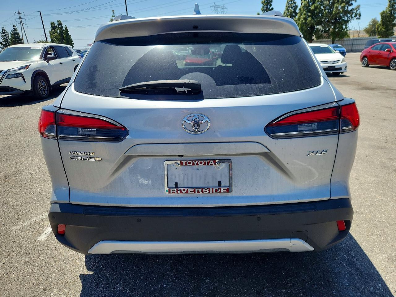 2024 Toyota Corolla Cross Xle Silver vin: 7MUDAAAG4RV105107