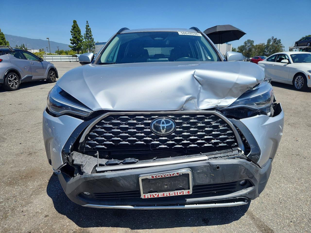 2024 Toyota Corolla Cross Xle Silver vin: 7MUDAAAG4RV105107