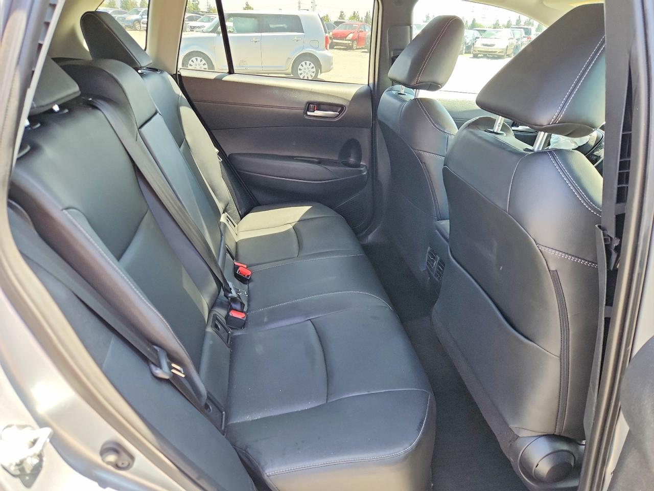 2024 Toyota Corolla Cross Xle Silver vin: 7MUDAAAG4RV105107