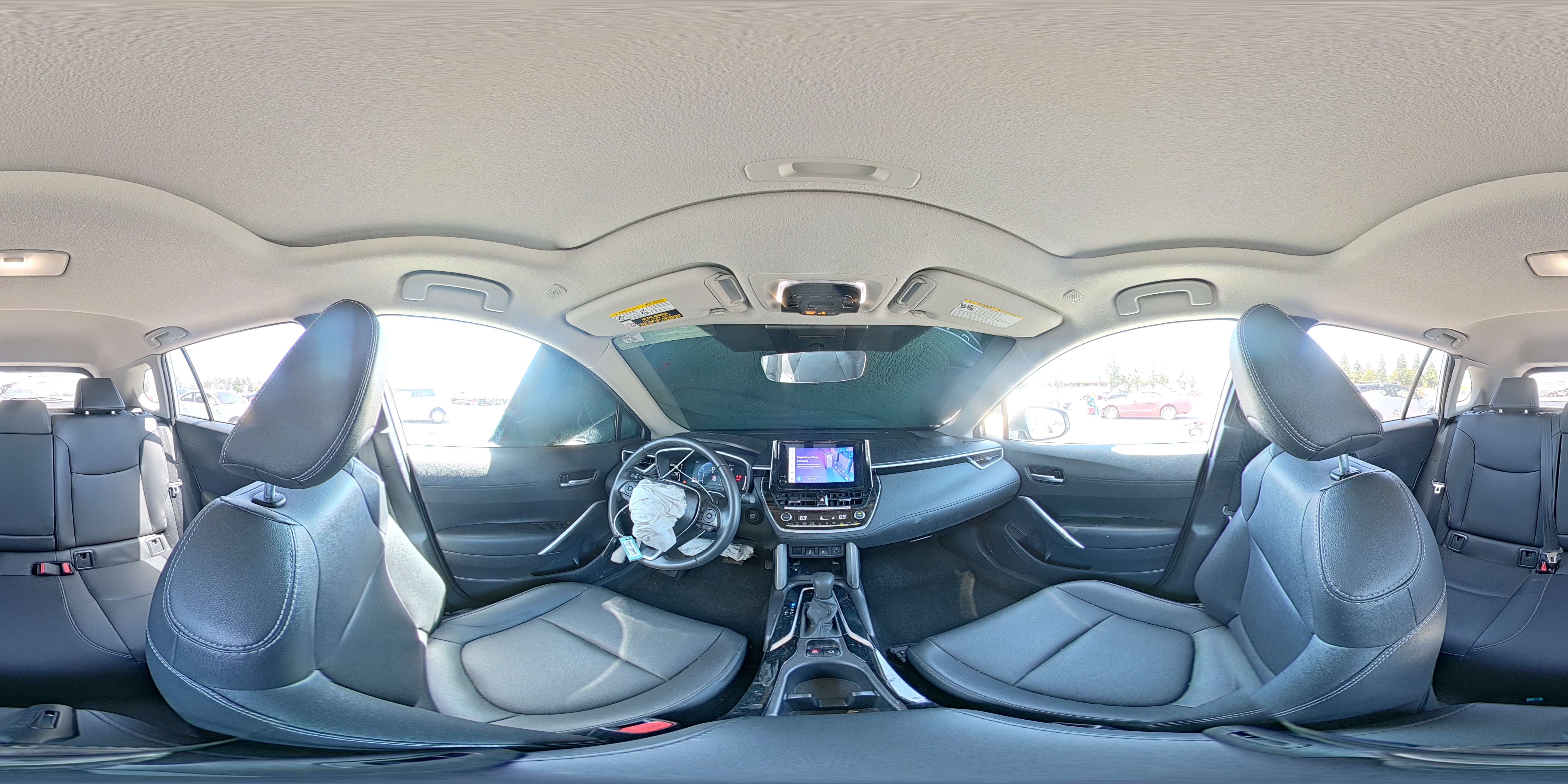 2024 Toyota Corolla Cross Xle Silver vin: 7MUDAAAG4RV105107
