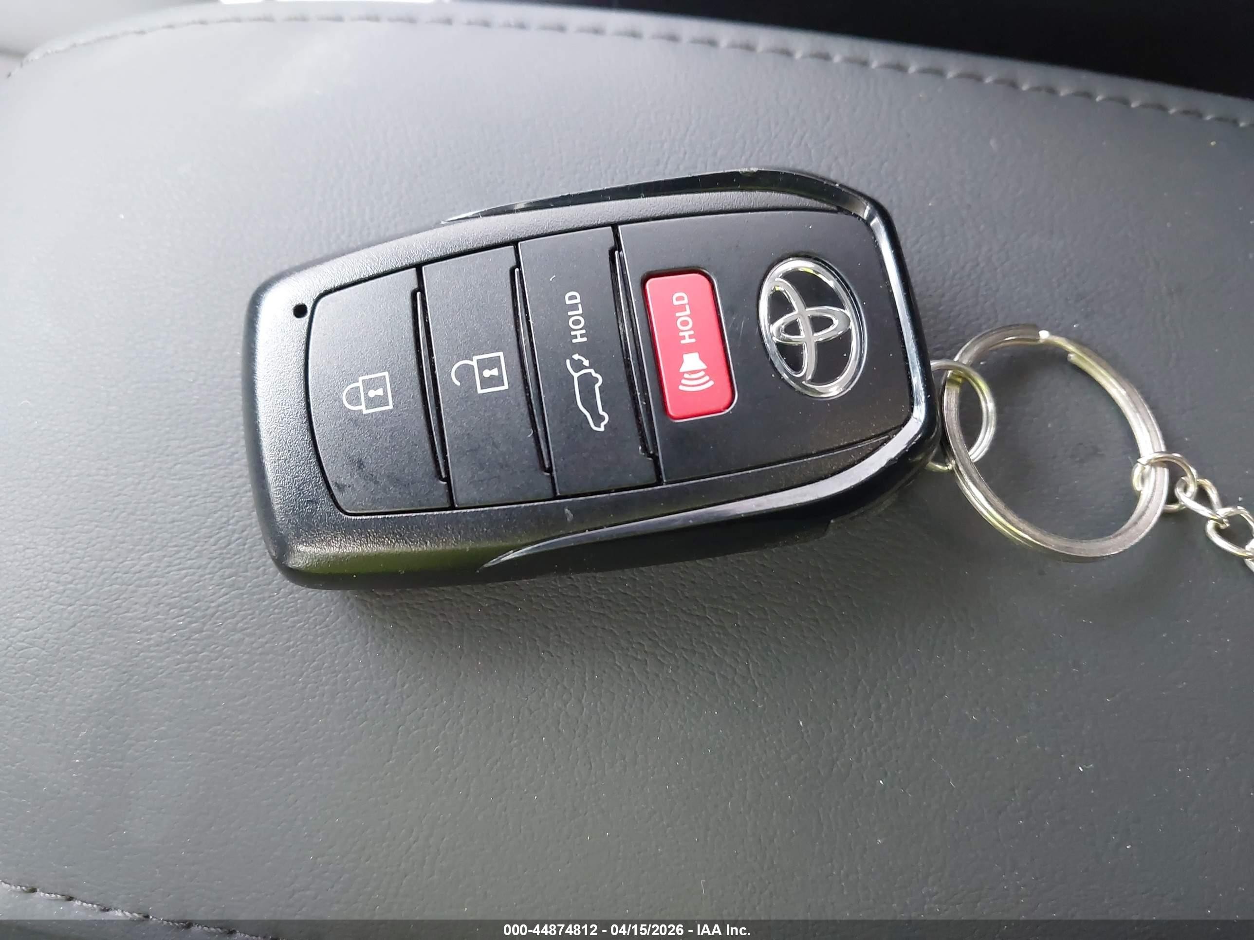 2026 Toyota Corolla Cross Xle Синий vin: 7MUDAAAG9TV167836