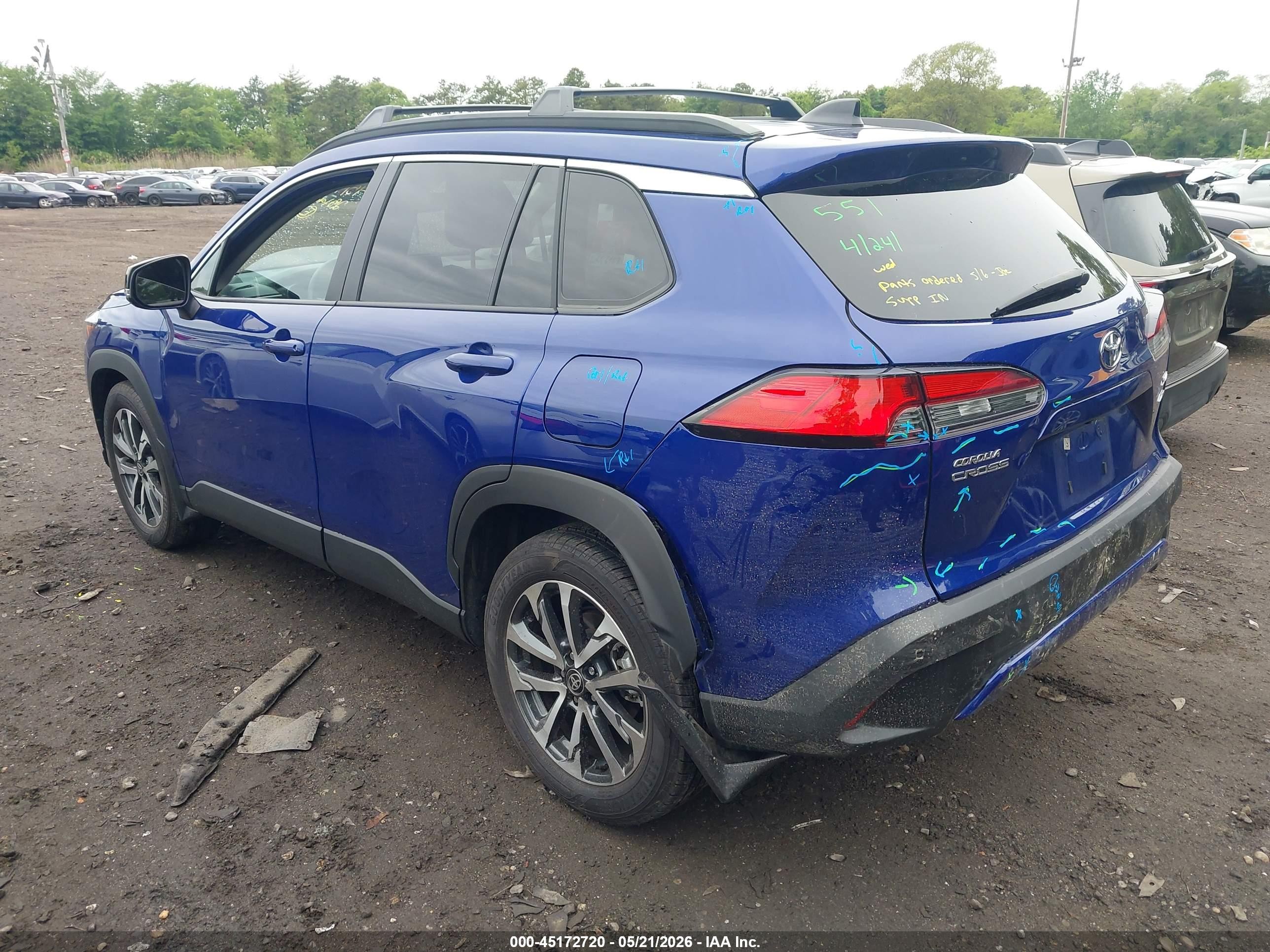 2025 Toyota Corolla Cross Xle Blue vin: 7MUDAABG0SV135922
