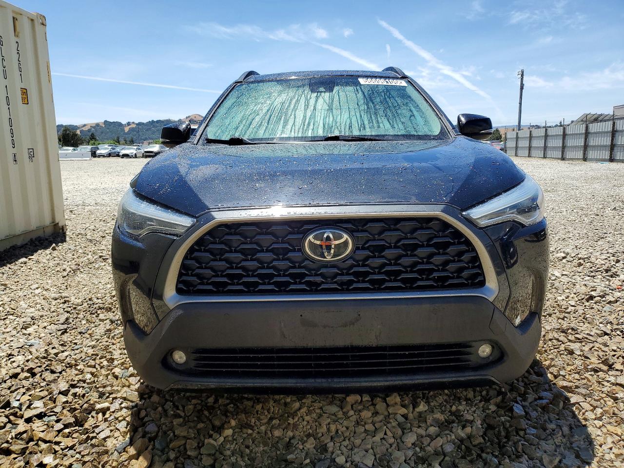 2022 Toyota Corolla Cross Xle Black vin: 7MUDAABG2NV007802