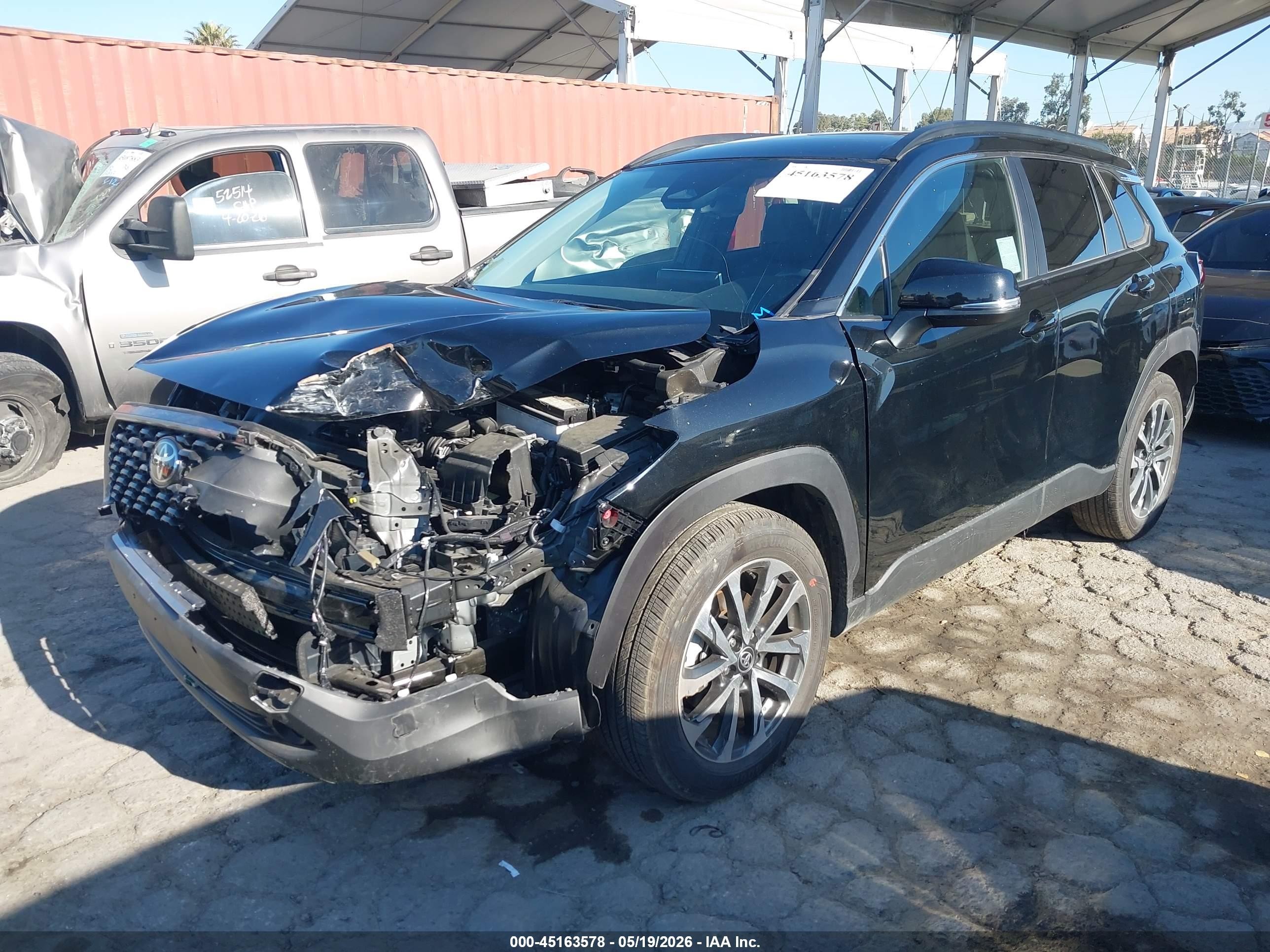 2025 Toyota Corolla Cross Xle Black vin: 7MUDAABG2SV145996