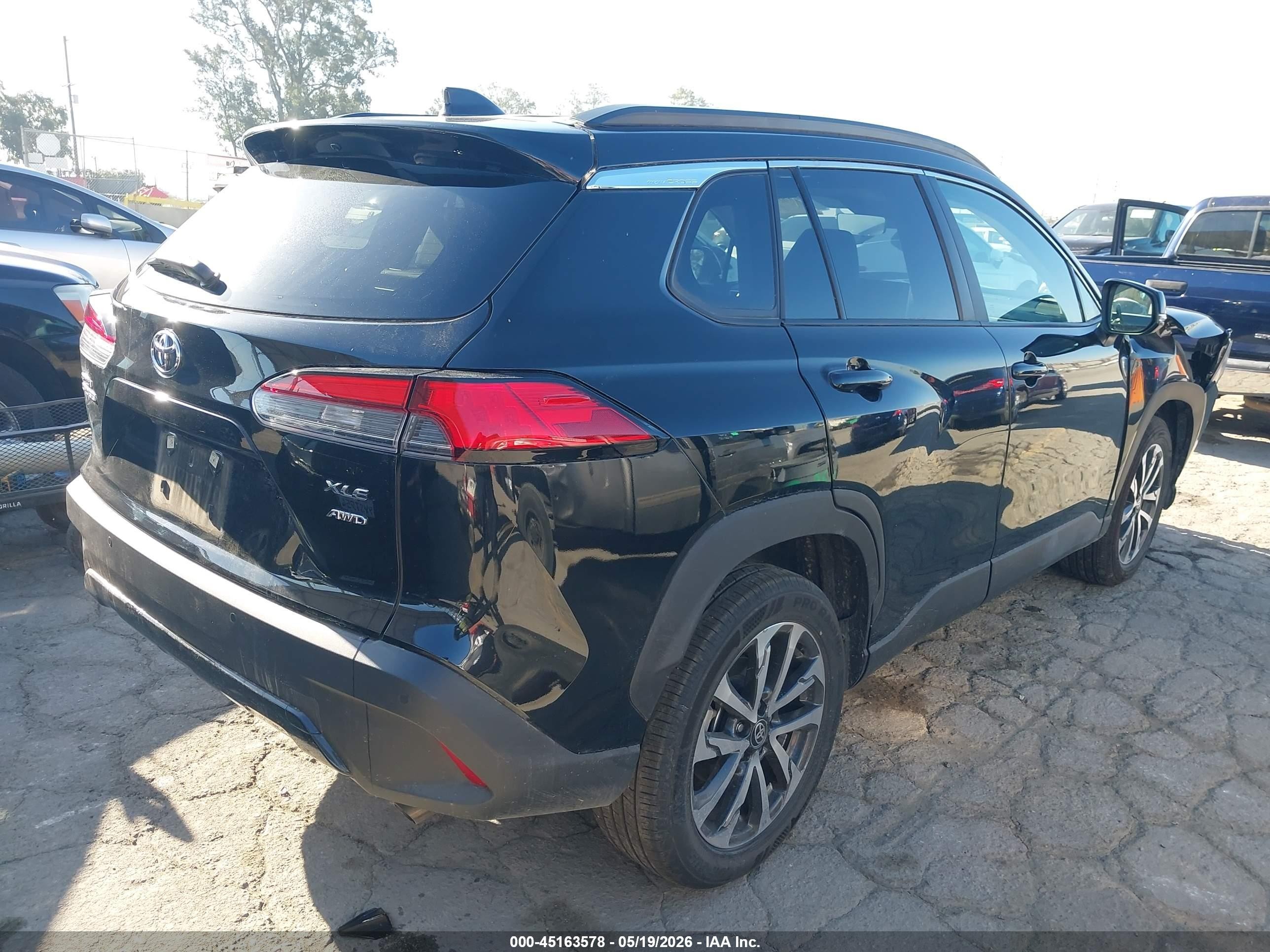 2025 Toyota Corolla Cross Xle Black vin: 7MUDAABG2SV145996