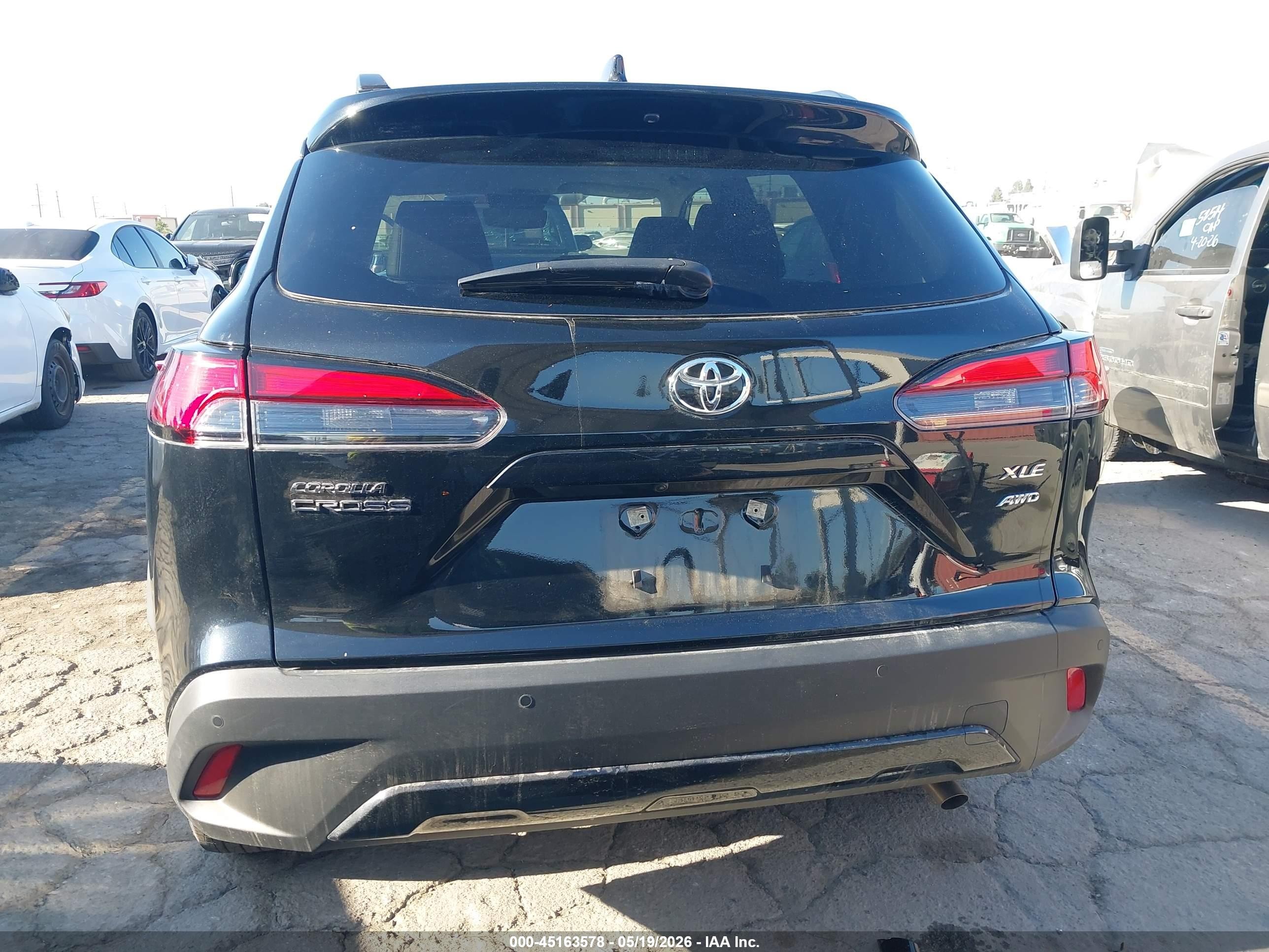 2025 Toyota Corolla Cross Xle Black vin: 7MUDAABG2SV145996
