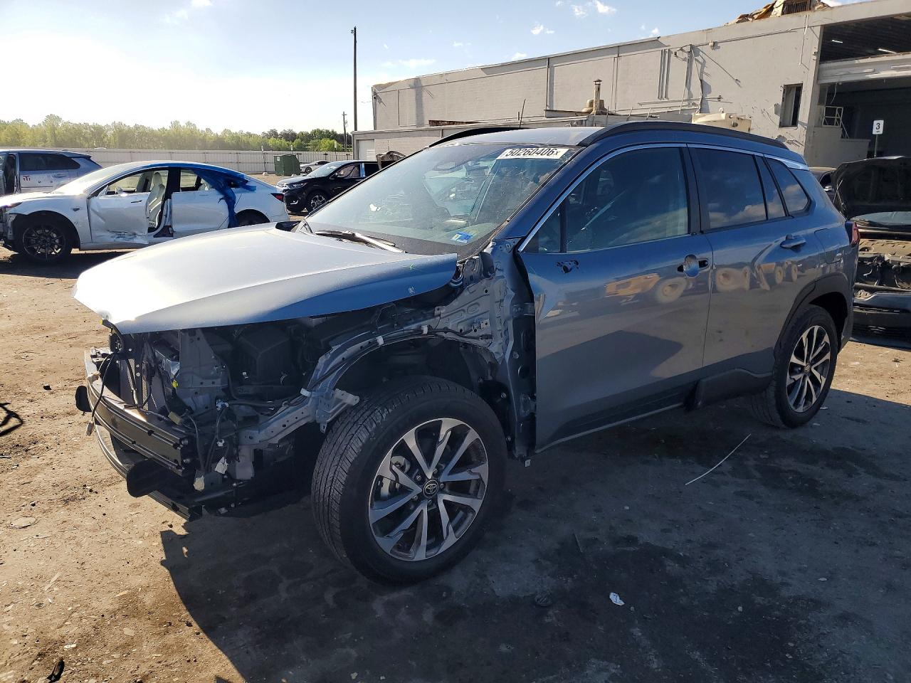 2025 Toyota Corolla Cross Le Серый vin: 7MUDAABG4SV121165
