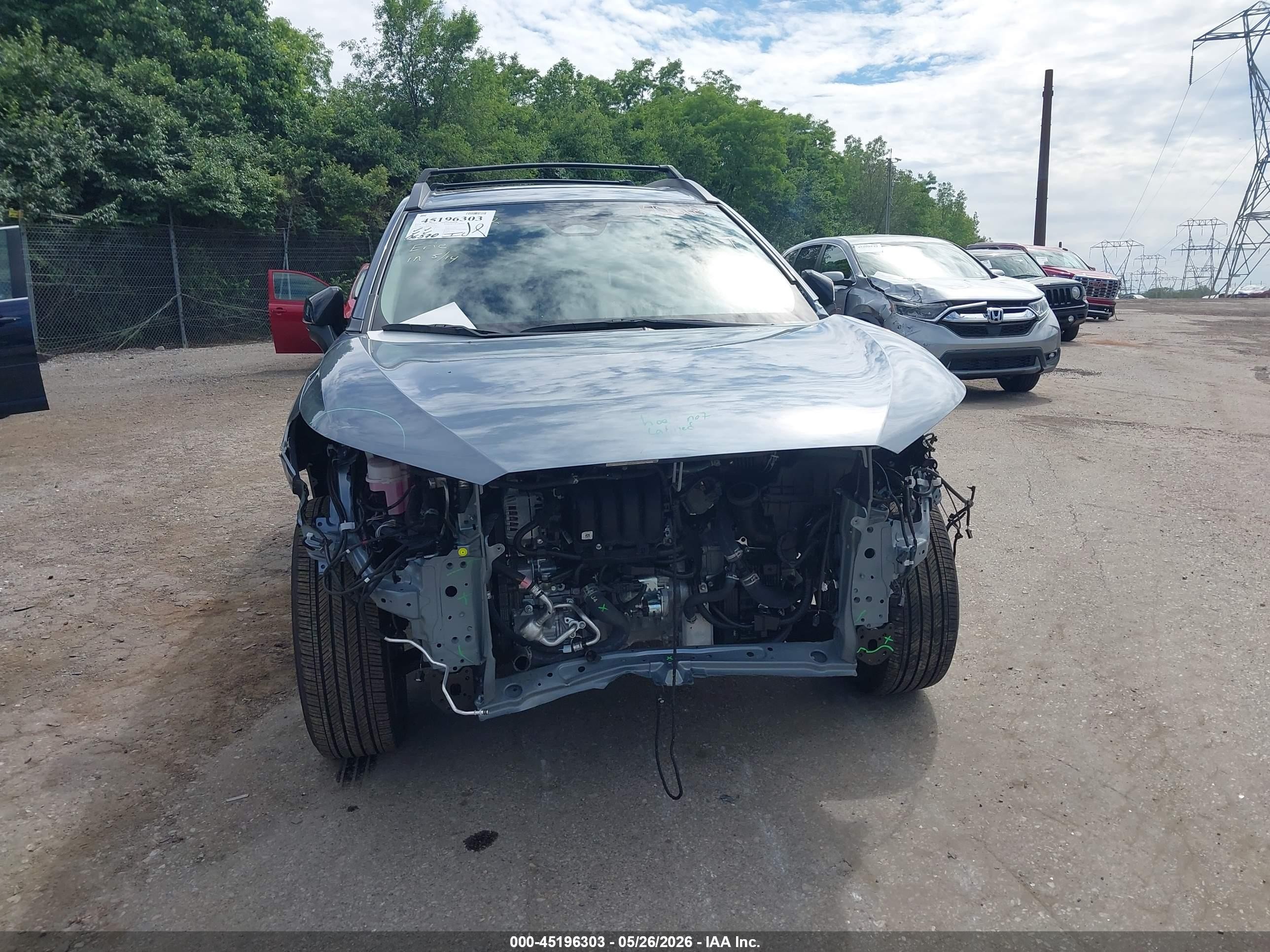 2025 Toyota Corolla Cross Xle Blue vin: 7MUDAABG8SV142018