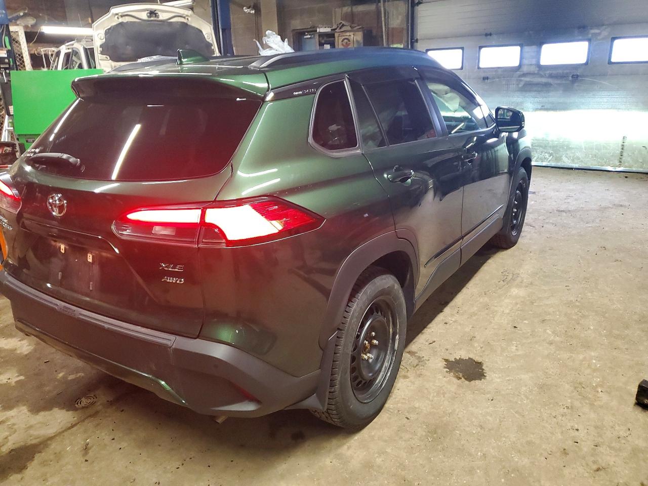 2023 Toyota Corolla Cross Xle Green vin: 7MUDAABG9PV045918
