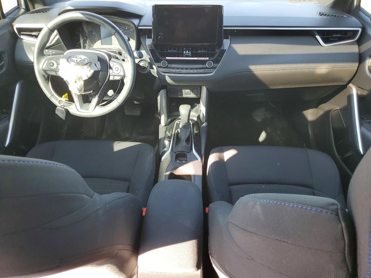 2024 Toyota Corolla Cross Hybrid Se Blue vin: 7MUFBABG2RV041539