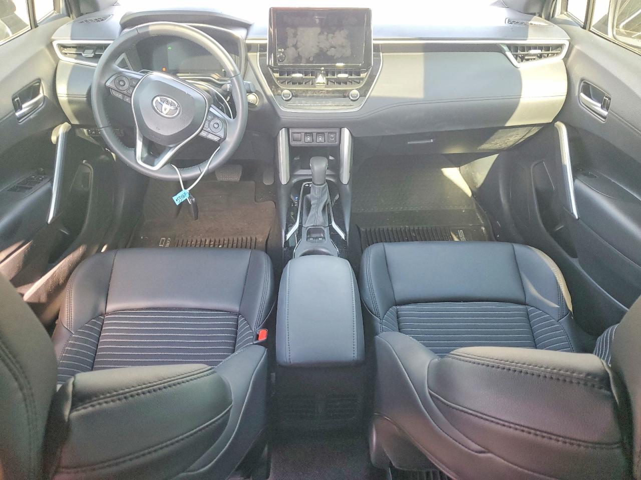 2024 Toyota Corolla Cross Hybrid Xse Blue vin: 7MUFBABG2RV047339