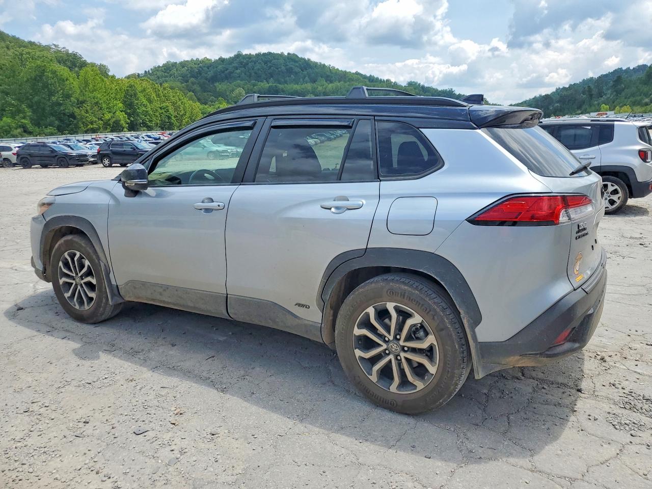 2024 Toyota Corolla Cross Hybrid Se Silver vin: 7MUFBABG7RV050348