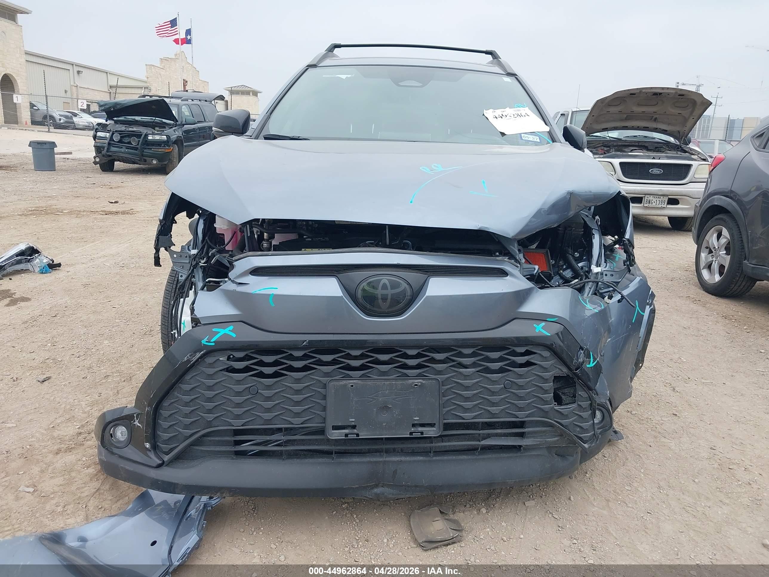 2025 Toyota Corolla Cross Hybrid Xse Blue vin: 7MUFBABG9SV083065