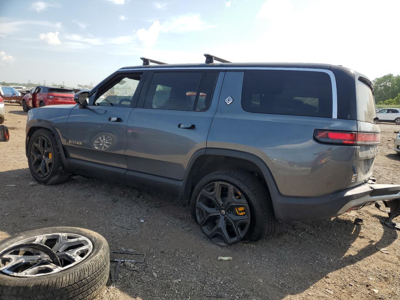 2022 Rivian R1s Launch Edition   Серый vin: 7PDSGABL0NN001282
