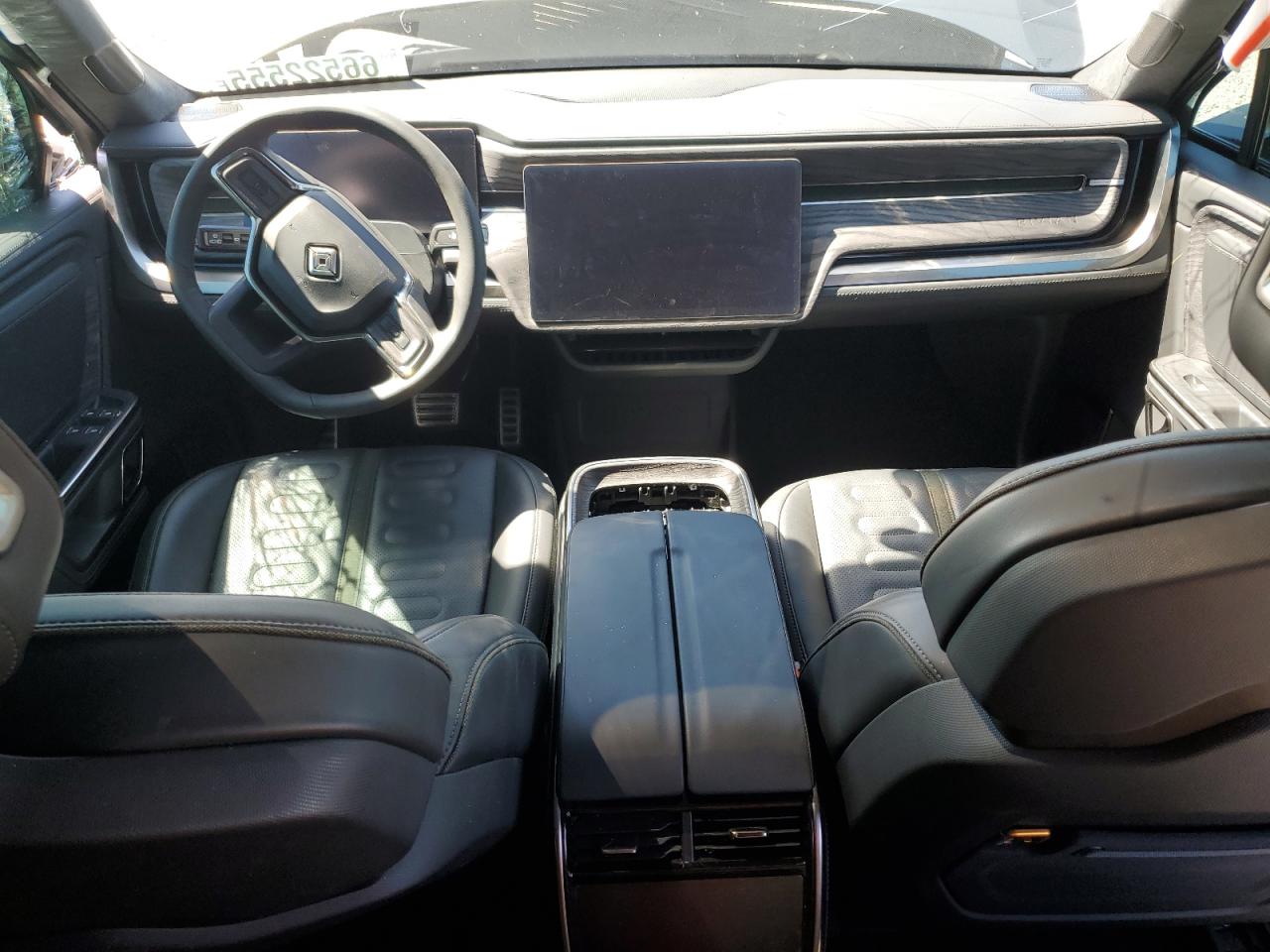 2022 Rivian R1s Launch Edition   Gray vin: 7PDSGABLXNN002648