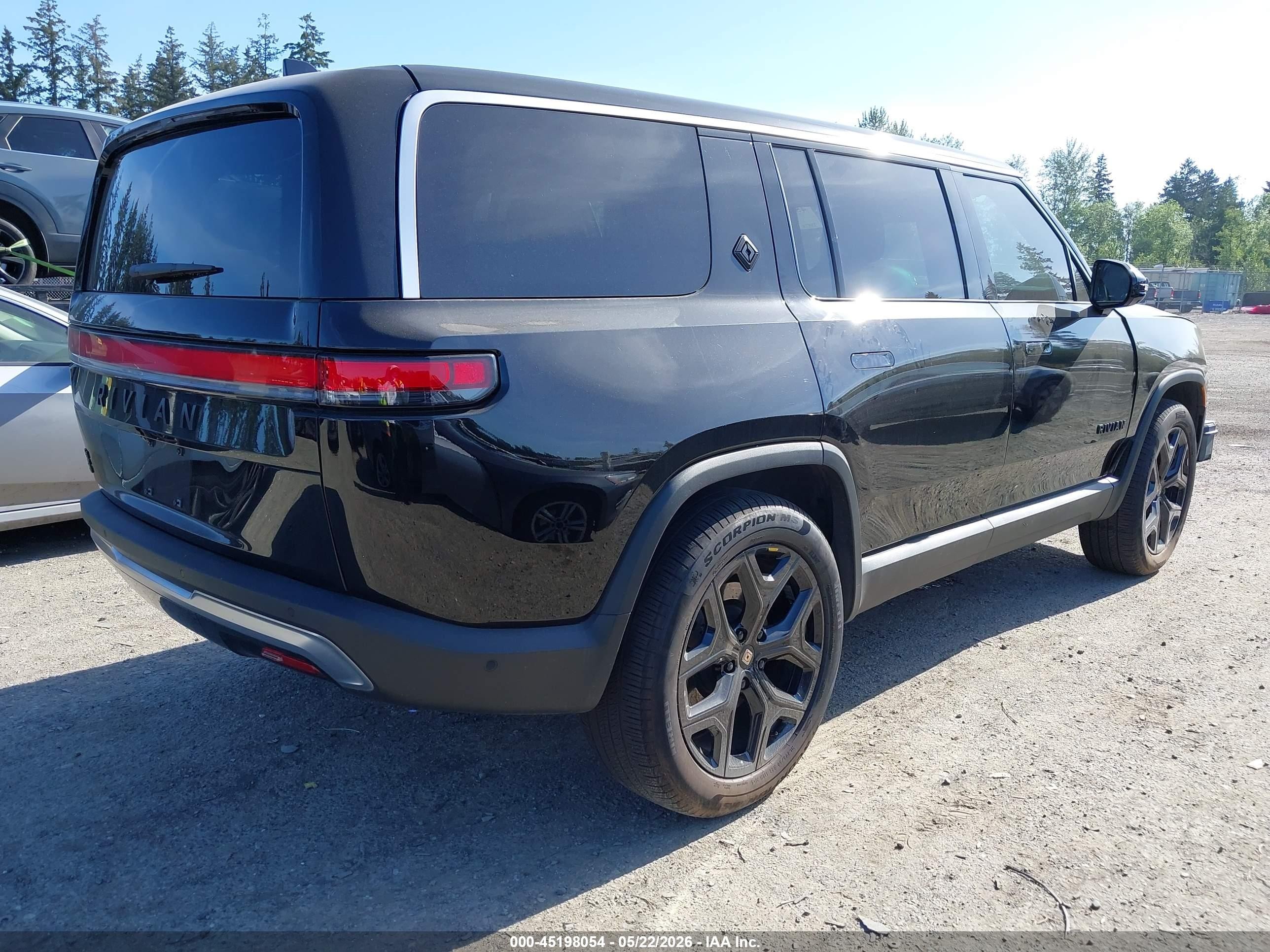 2025 Rivian R1s Adventure Dual Motor Large Pack/adventure Dual Motor Max Pack Black vin: 7PDSGBBA6SN061180