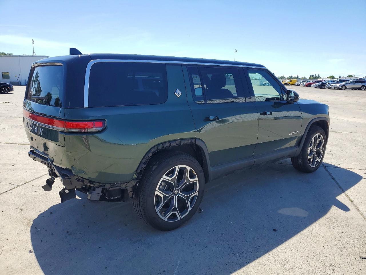 2026 Rivian R1s Adventure Green vin: 7PDSGCBA0TN080413