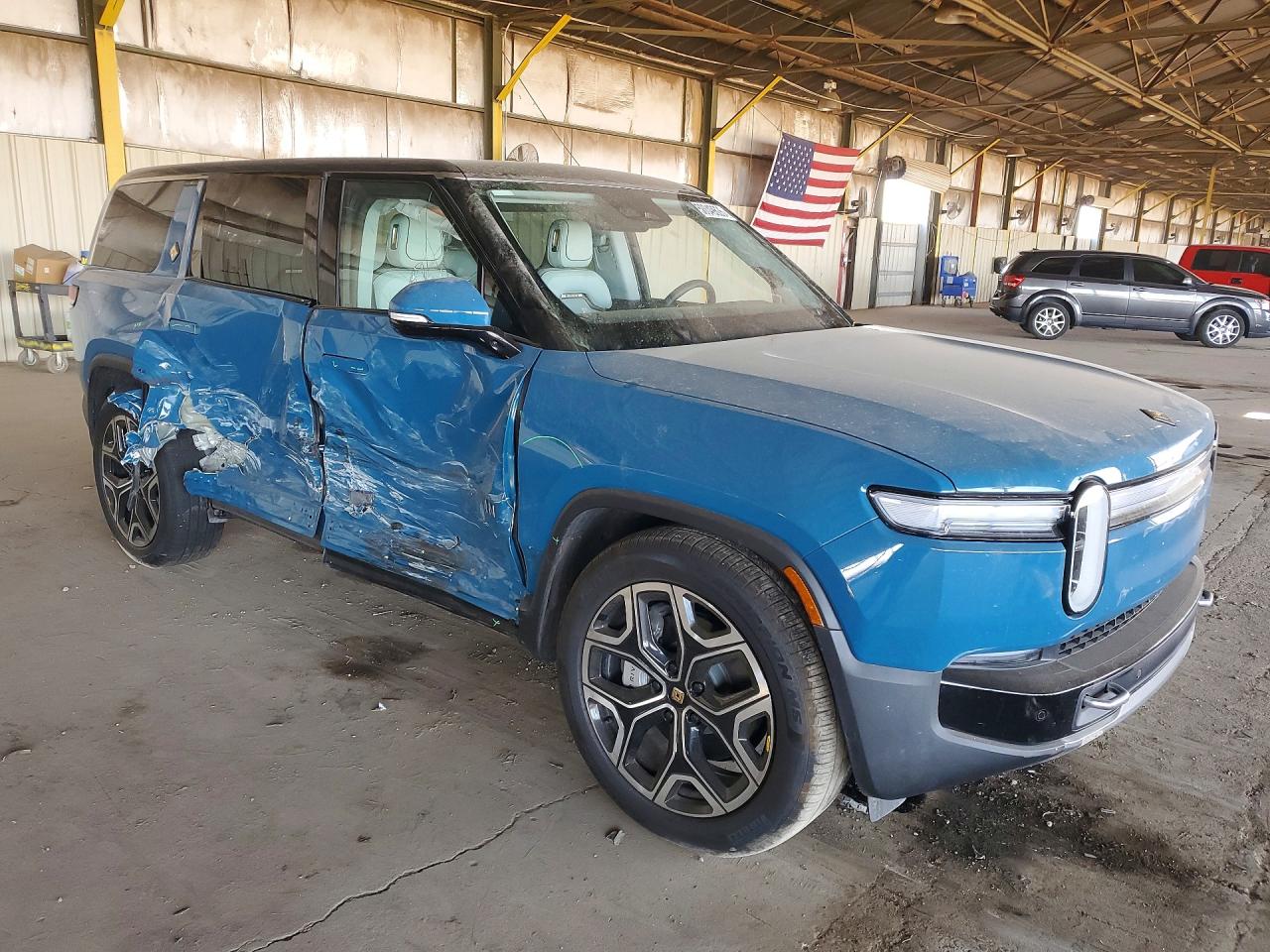 2026 Rivian R1s Adventure Blue vin: 7PDSGCBA7TN081364