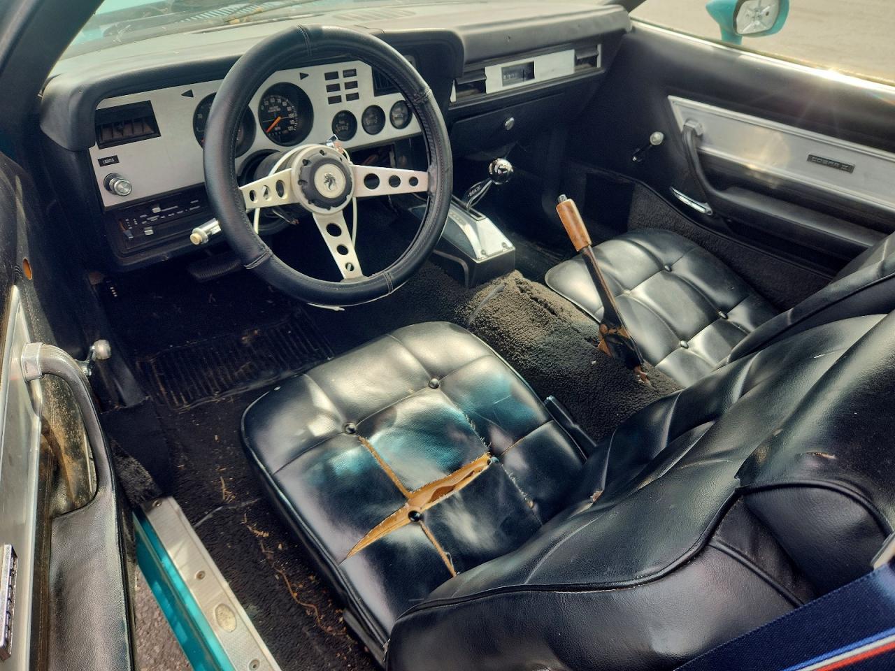 1977 Ford Mustang Turquoise vin: 7R03F102360
