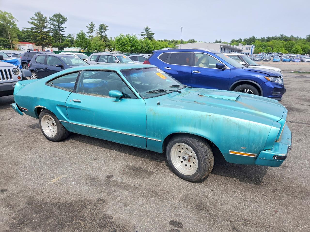 1977 Ford Mustang Turquoise vin: 7R03F102360