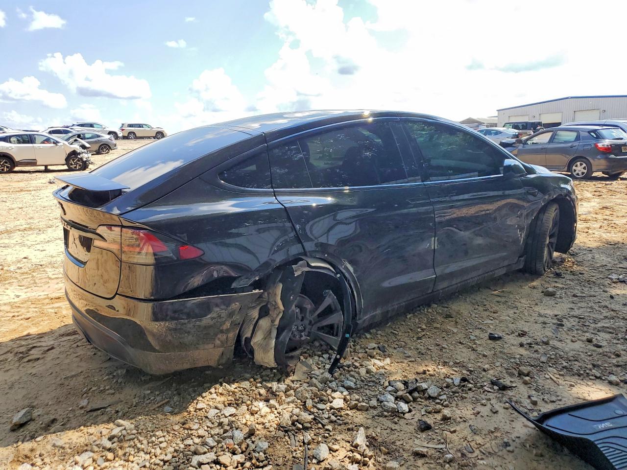 2022 Tesla Model X Black vin: 7SAXCBE52NF331583