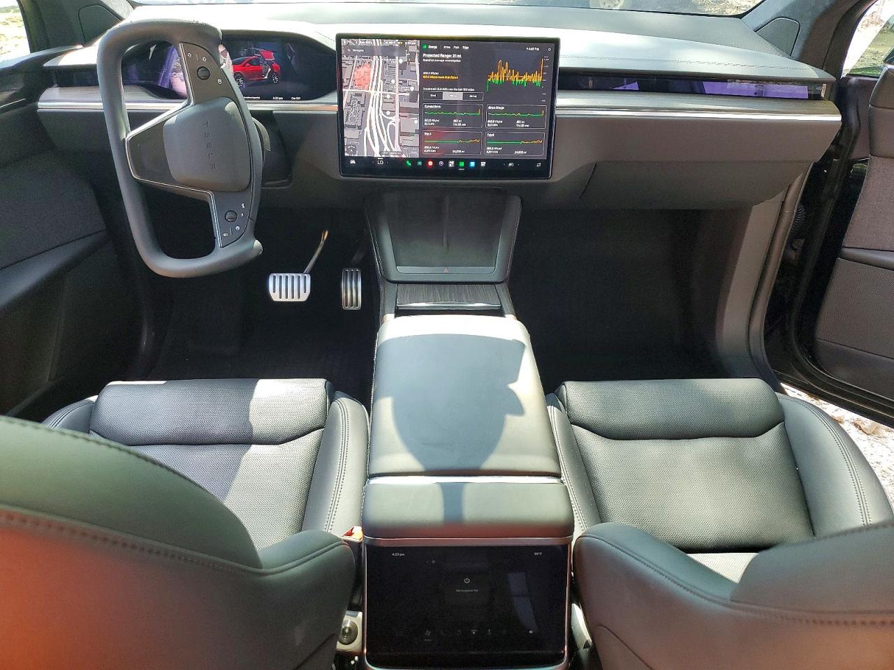 2022 Tesla Model X Black vin: 7SAXCBE52NF331583