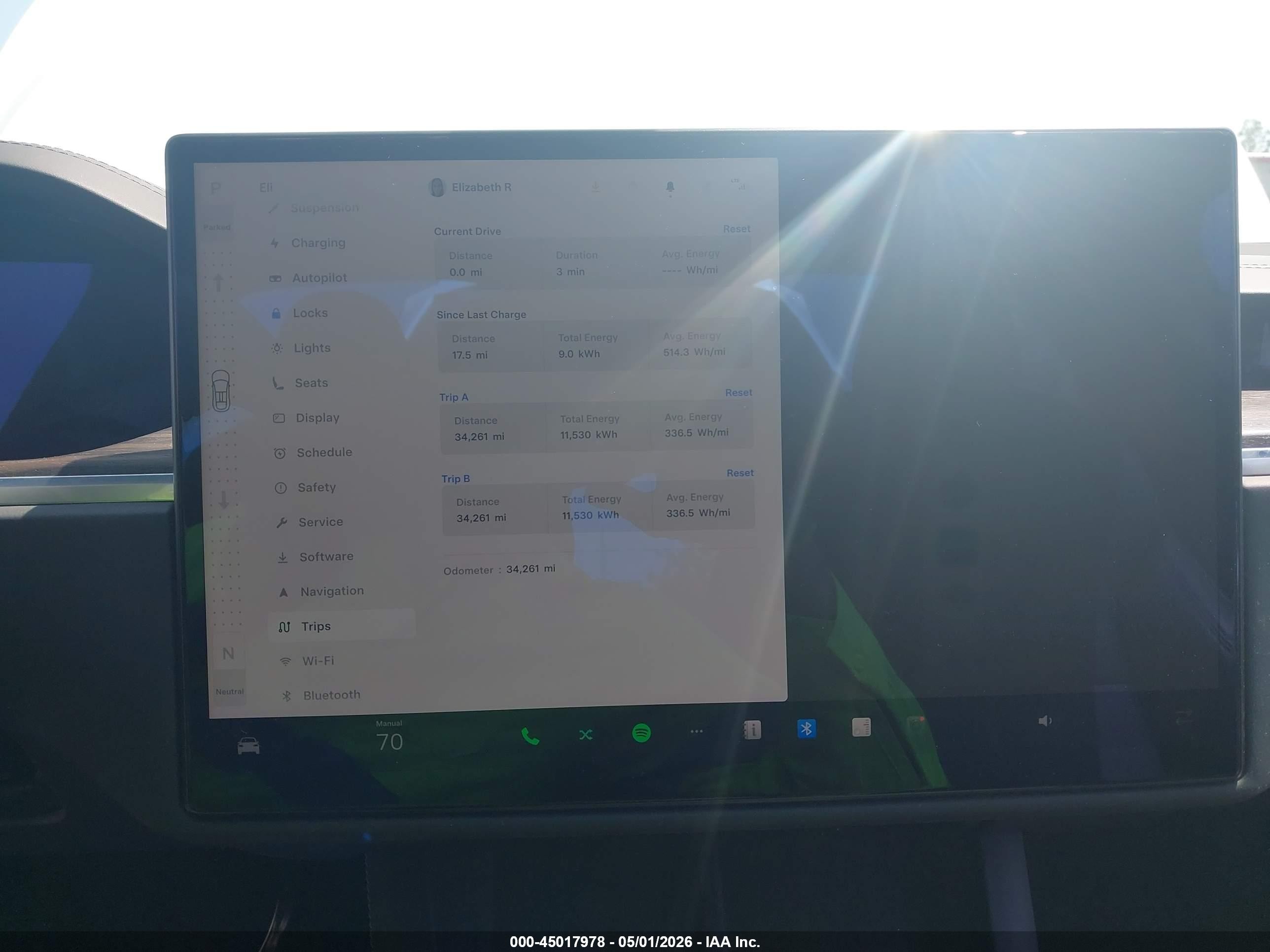 2023 Tesla Model X Dual Motor All-wheel Drive/standard Range White vin: 7SAXCBE52PF373142