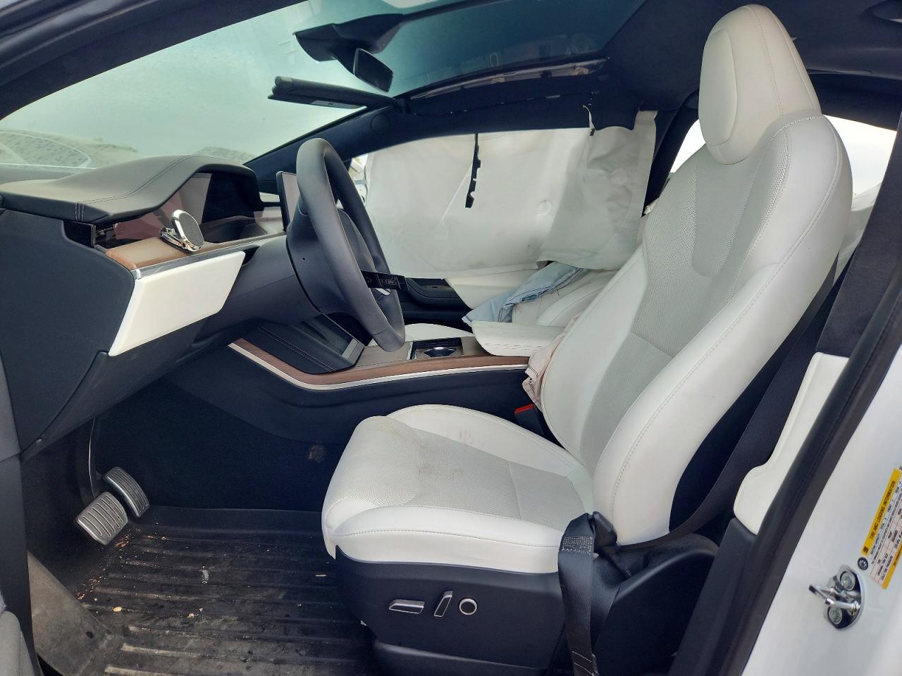 2023 Tesla Model X White vin: 7SAXCBE55PF376178