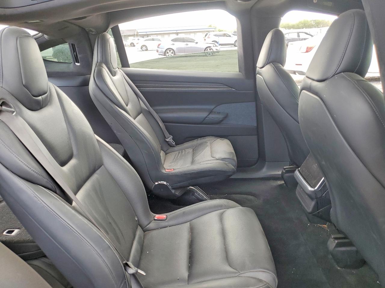 2022 Tesla Model X Угольный vin: 7SAXCBE67NF349408