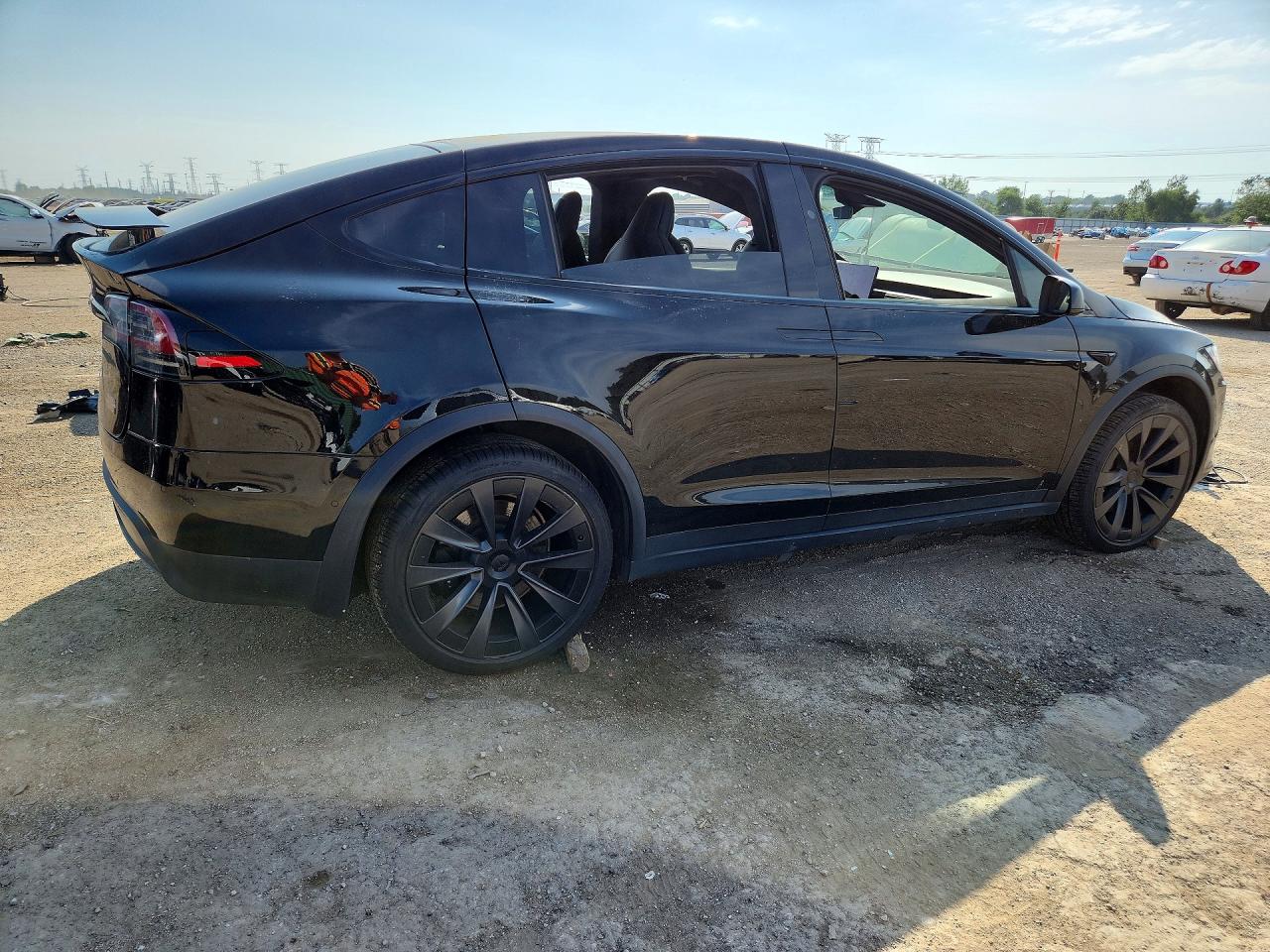2022 Tesla Model X Black vin: 7SAXCBE67NF354740