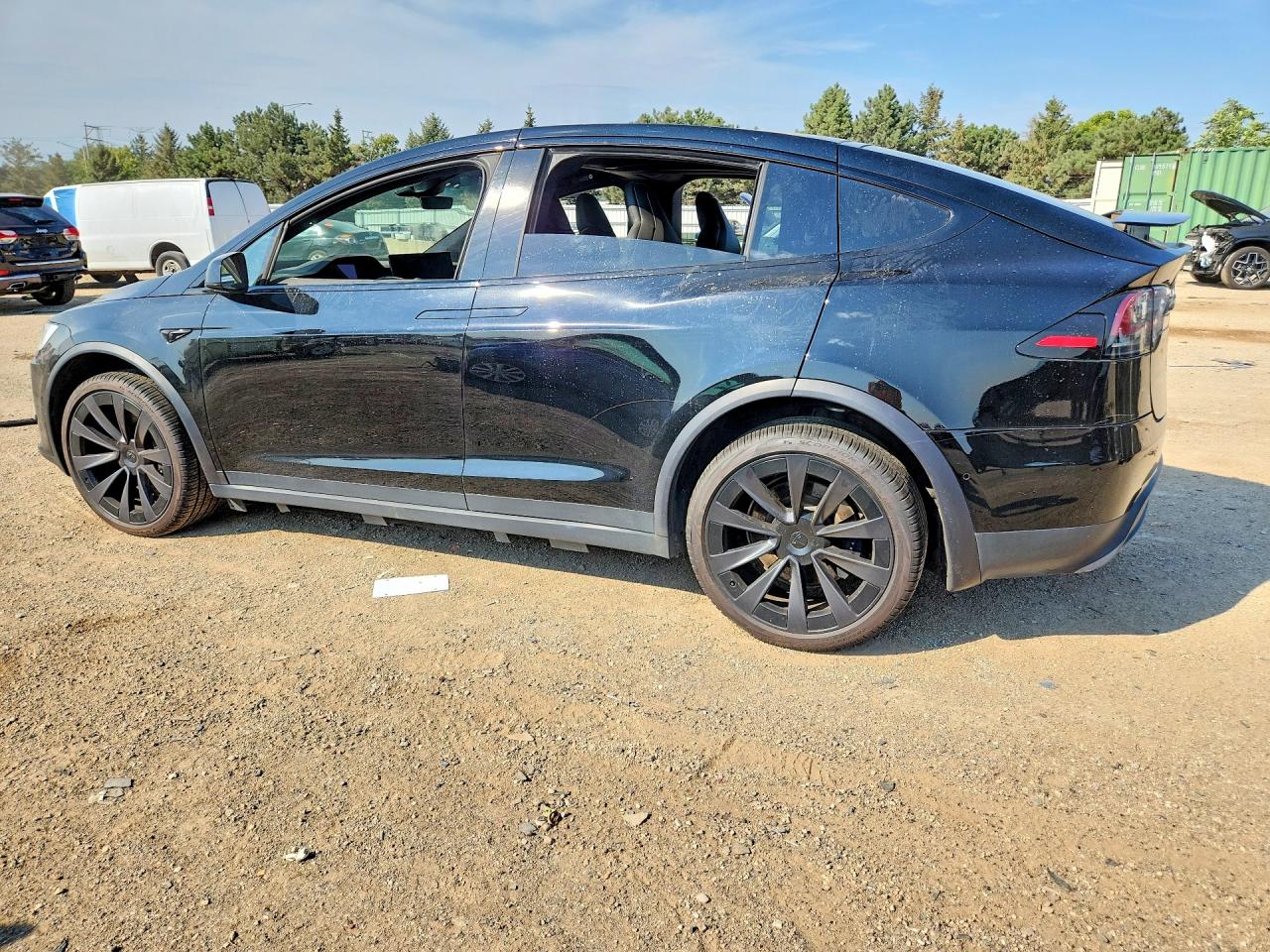 2022 Tesla Model X Black vin: 7SAXCBE67NF354740
