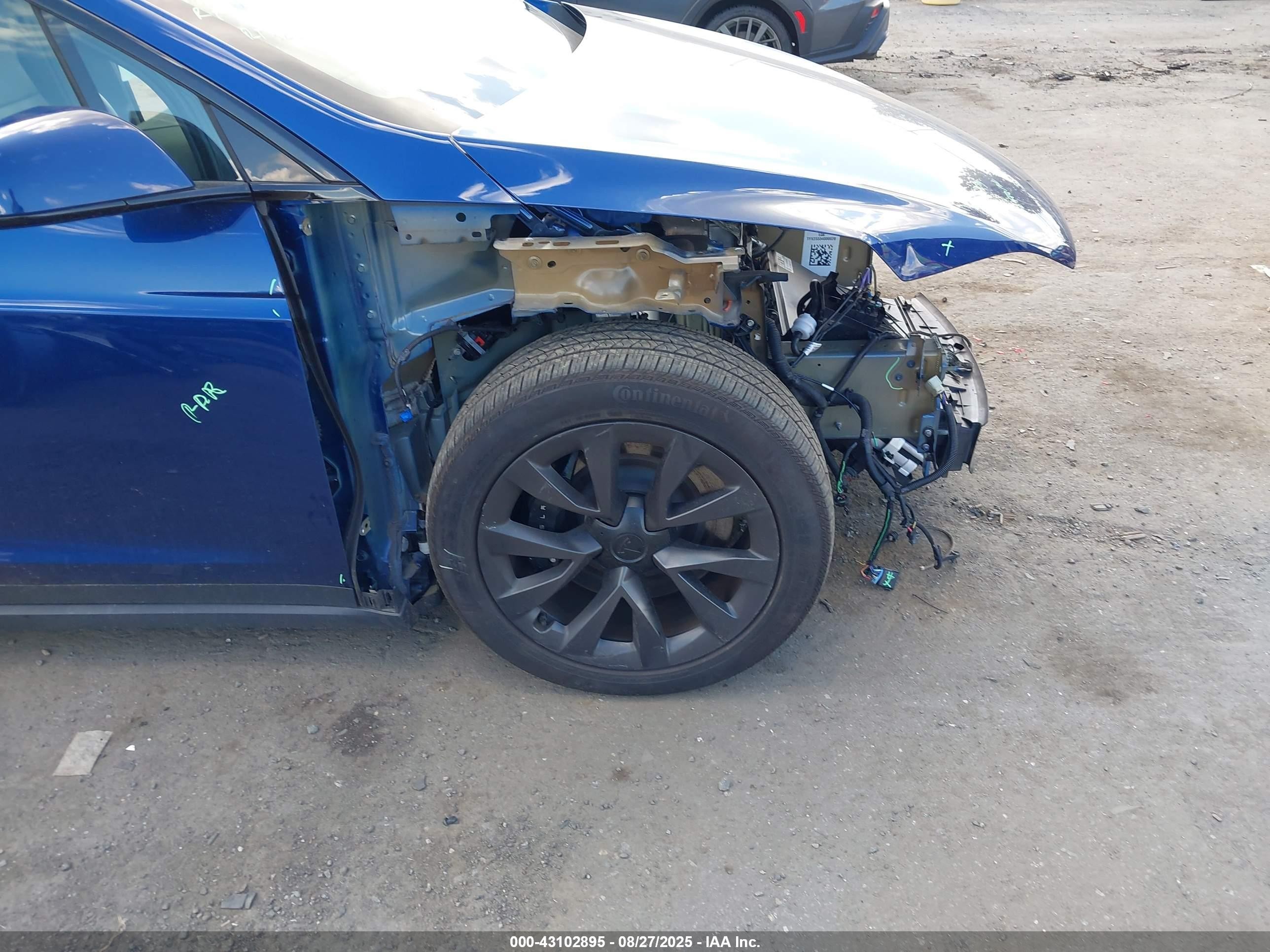 2023 Tesla Model X Dual Motor All-wheel Drive/standard Range Синий vin: 7SAXCDE57PF426297